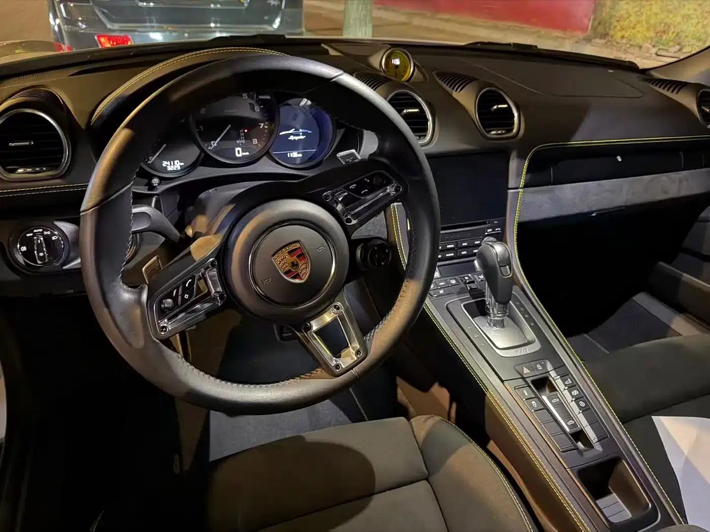 Porsche 718 2022 Spyder 2.0T — миниатюра 5