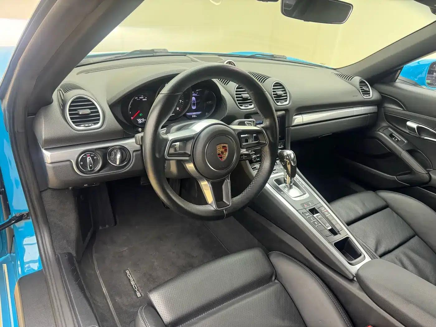 2016 Porsche 718 Boxster 2.0T — миниатюра 14