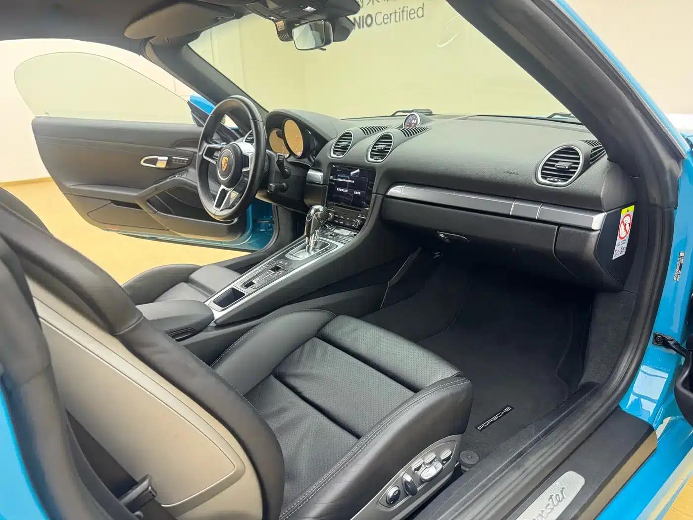 2016 Porsche 718 Boxster 2.0T — миниатюра 15