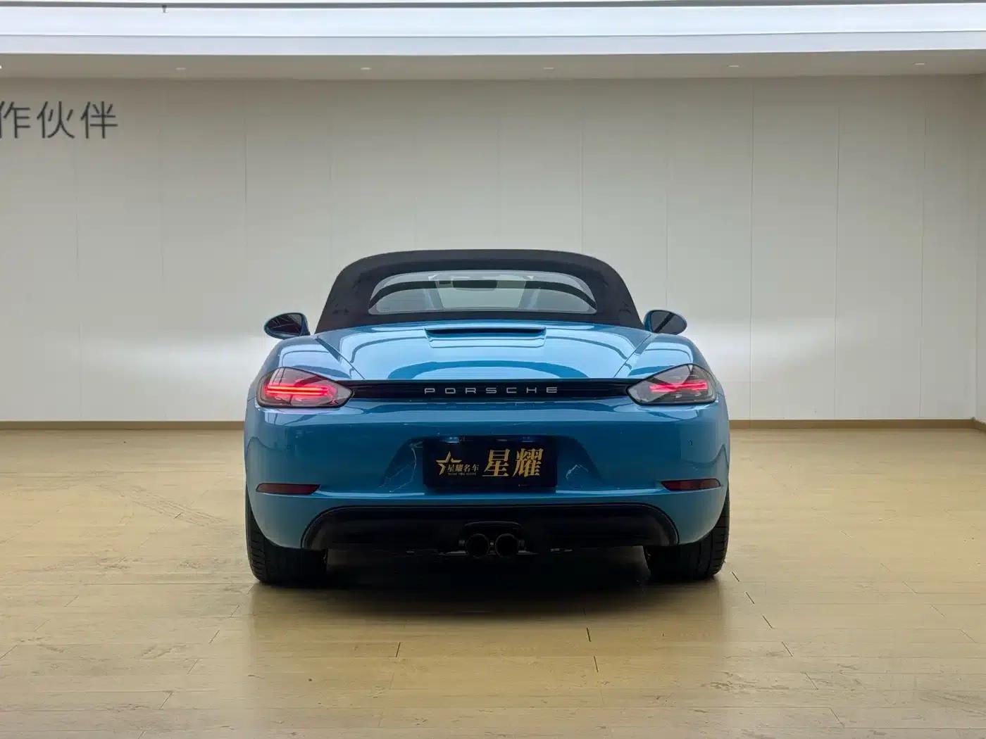 2016 Porsche 718 Boxster 2.0T — миниатюра 17
