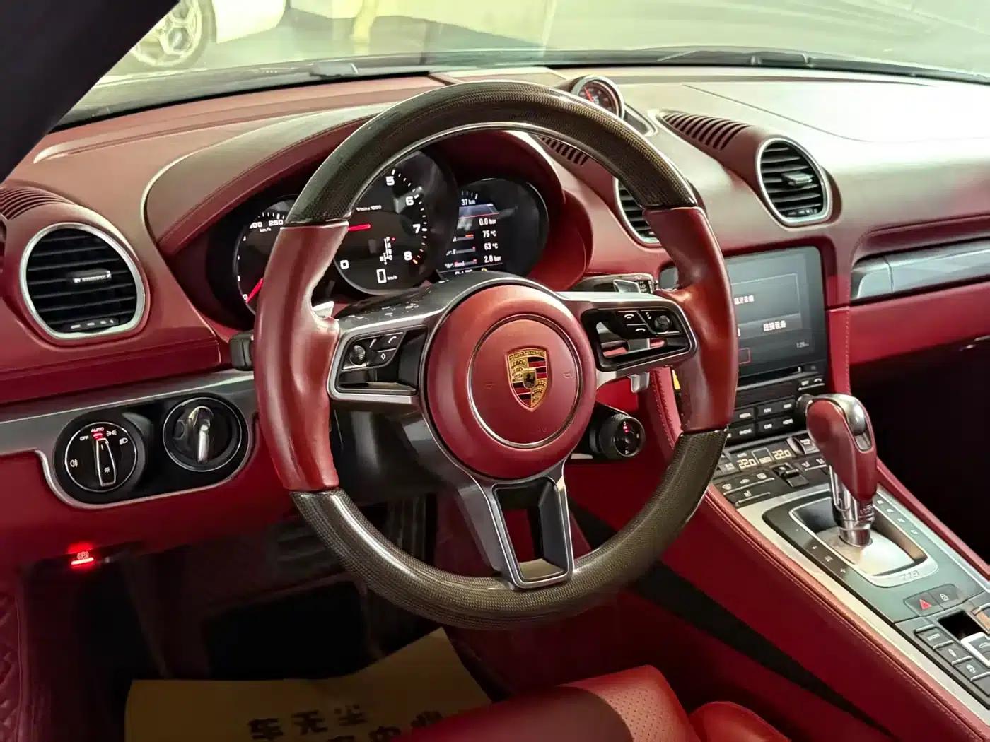 2020 Porsche 718 Boxster 2.0T — миниатюра 4
