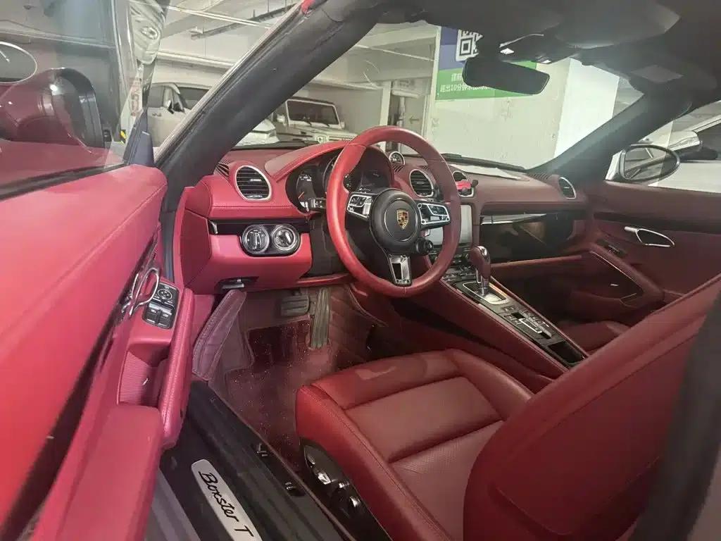 2022 Porsche 718 Boxster T 2.0T — миниатюра 2