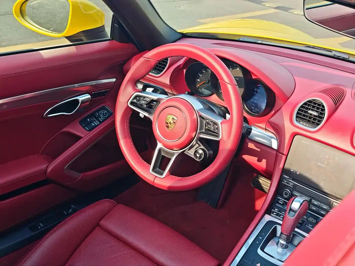 2022 Porsche 718 Boxster 2.0T — миниатюра 15