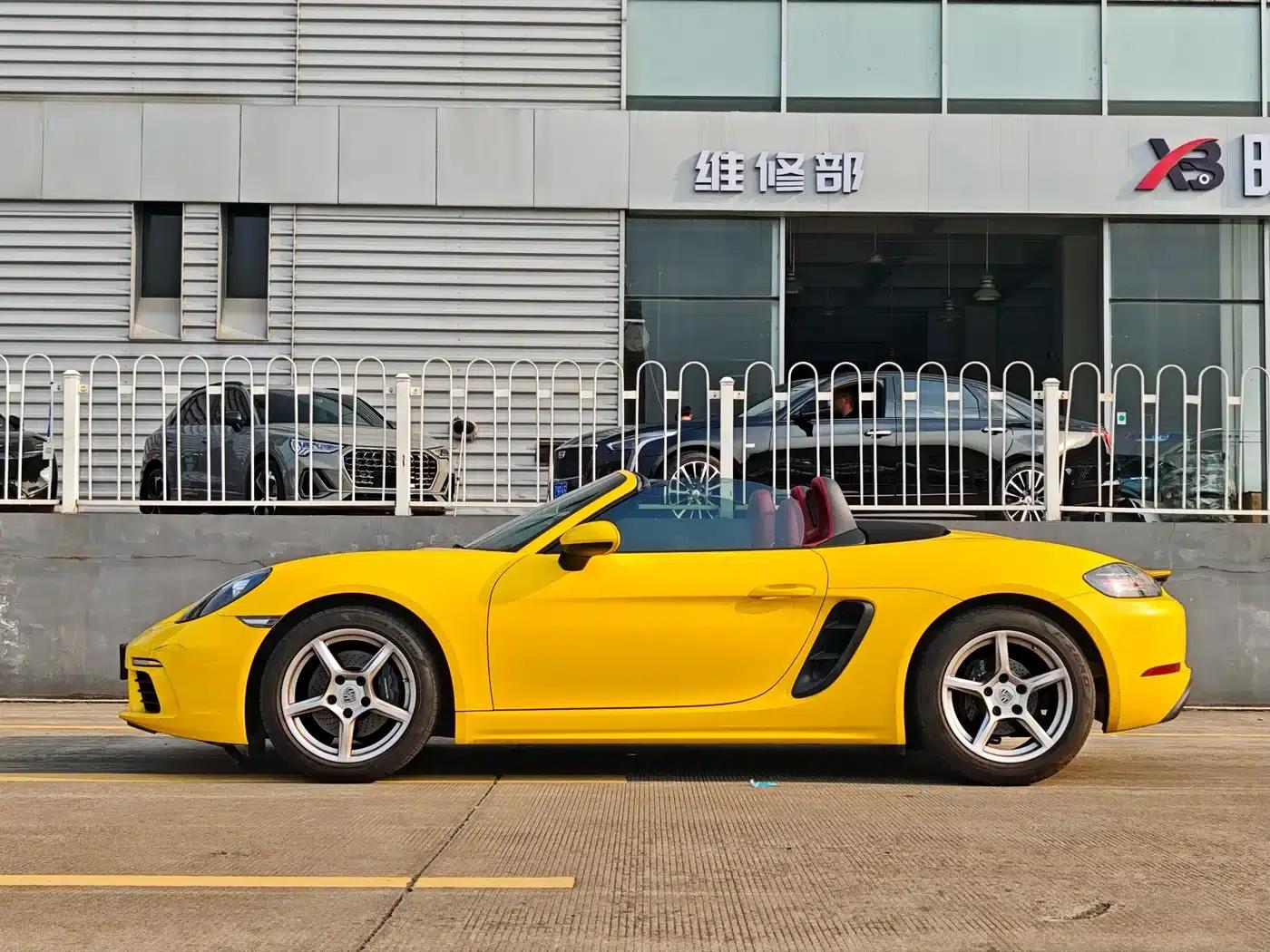 2022 Porsche 718 Boxster 2.0T — миниатюра 6