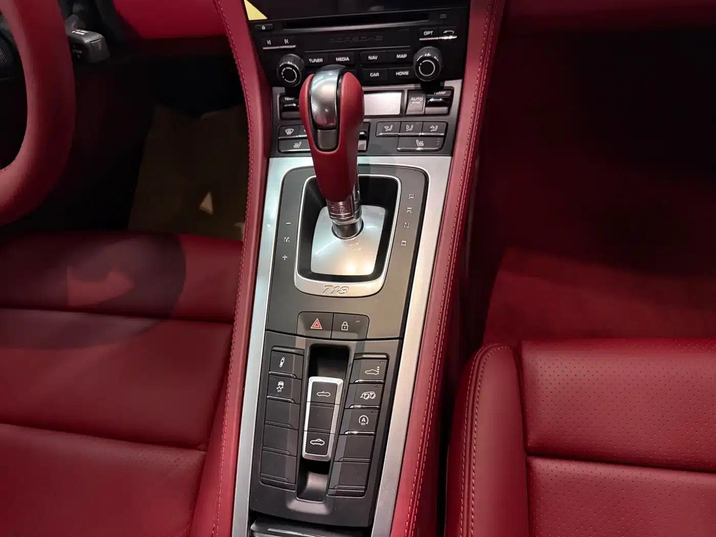2020 Porsche 718 Boxster 2.0T — миниатюра 4
