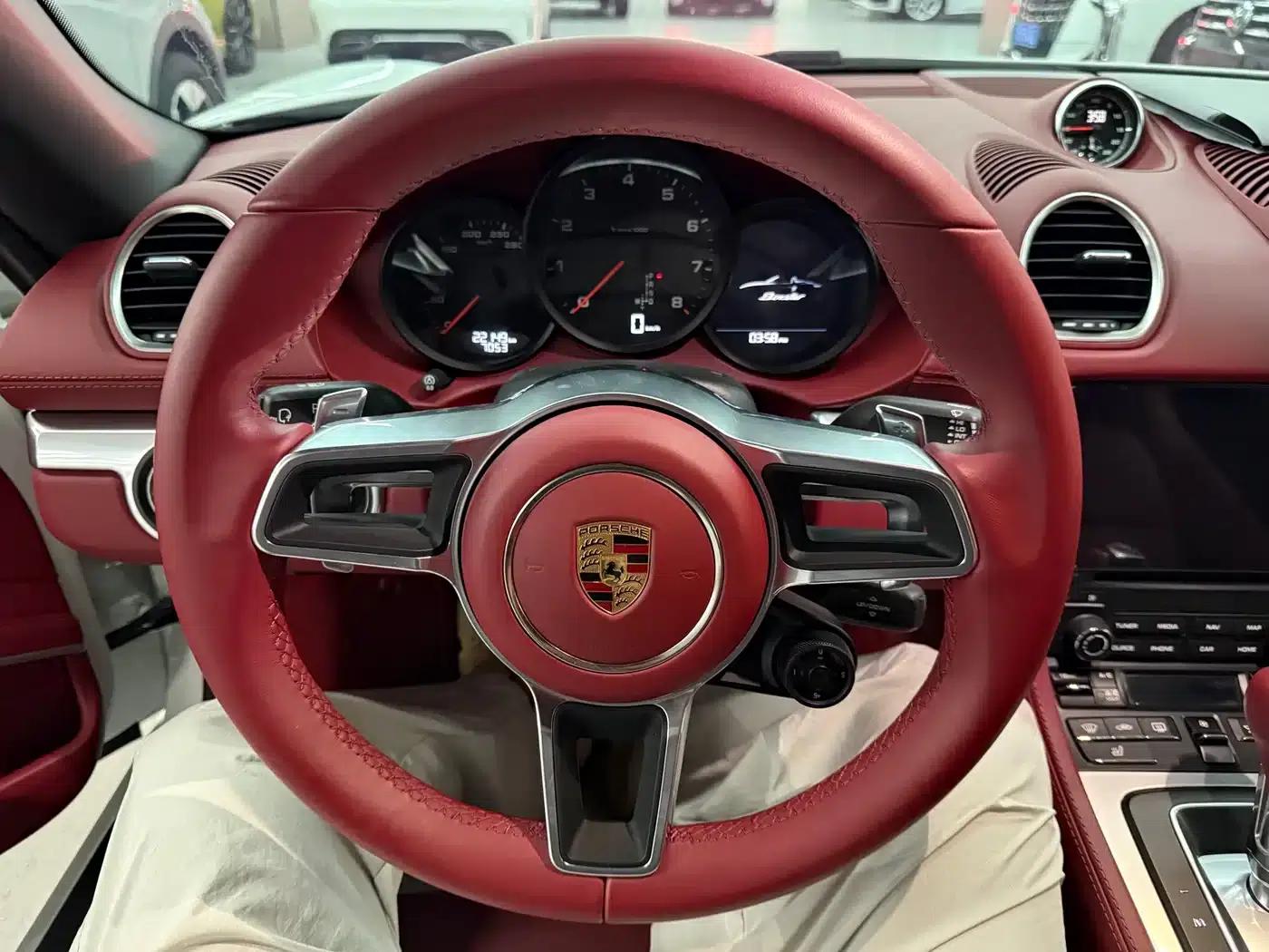 2020 Porsche 718 Boxster 2.0T — миниатюра 6