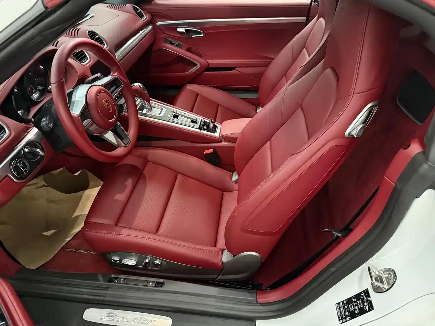 2020 Porsche 718 Boxster 2.0T — миниатюра 7