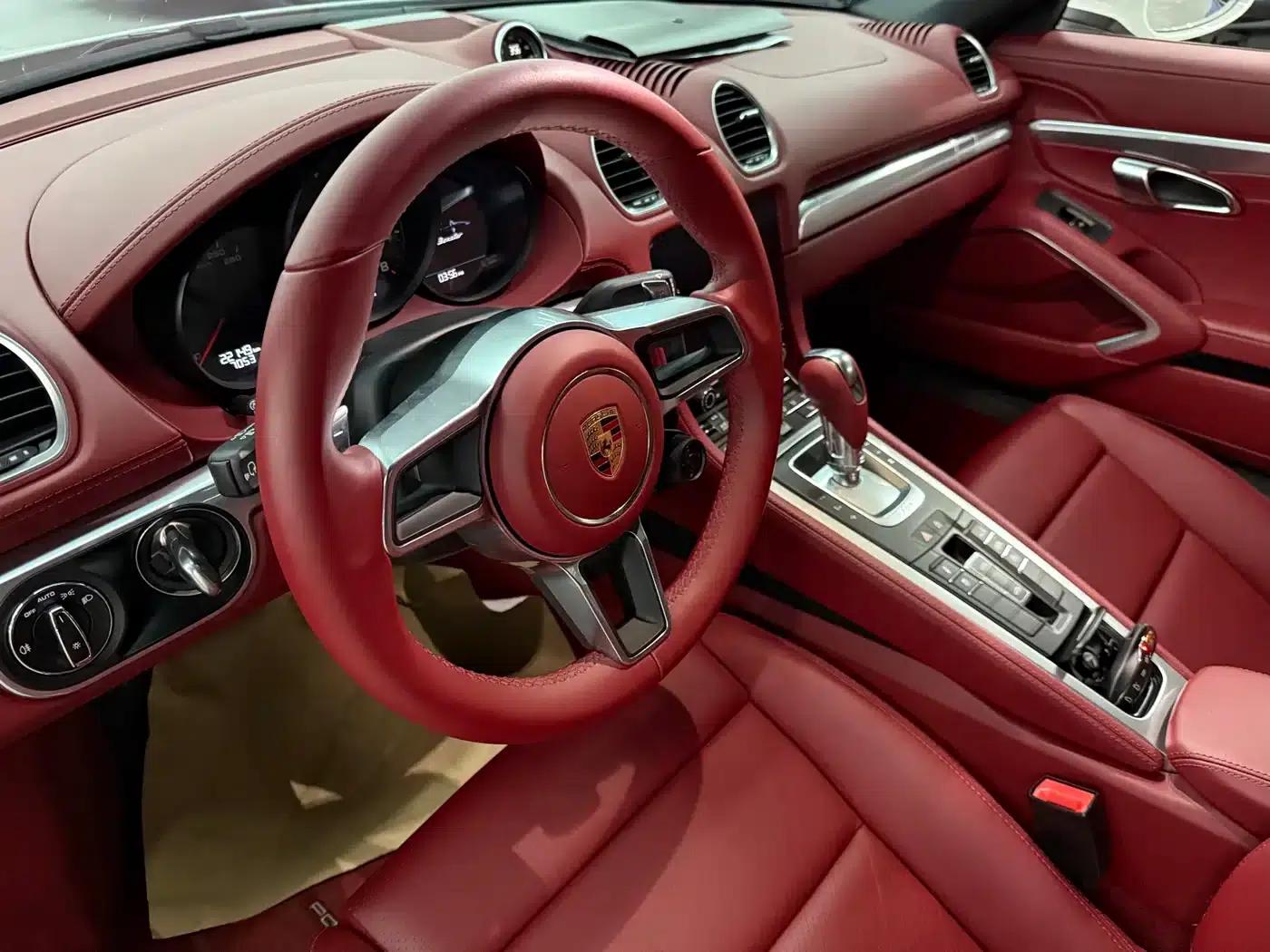 2020 Porsche 718 Boxster 2.0T — миниатюра 8