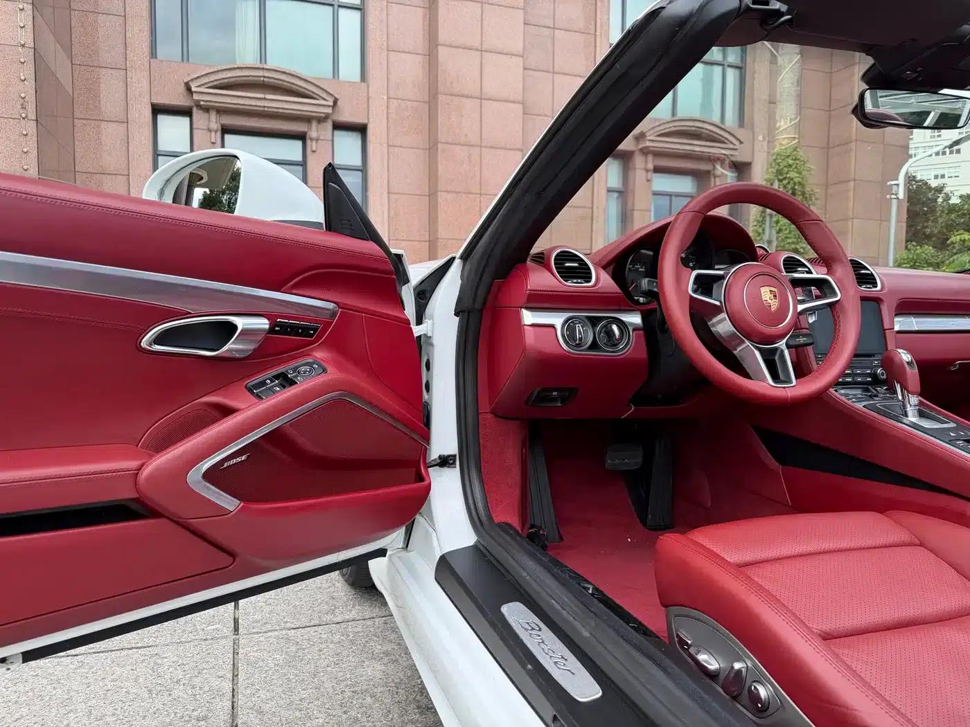 2016 Porsche 718 Boxster 2.0T — миниатюра 6