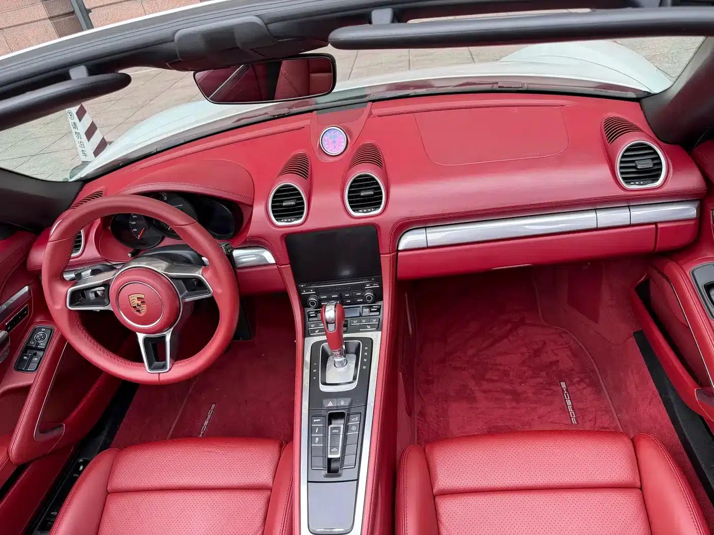 2016 Porsche 718 Boxster 2.0T — миниатюра 7