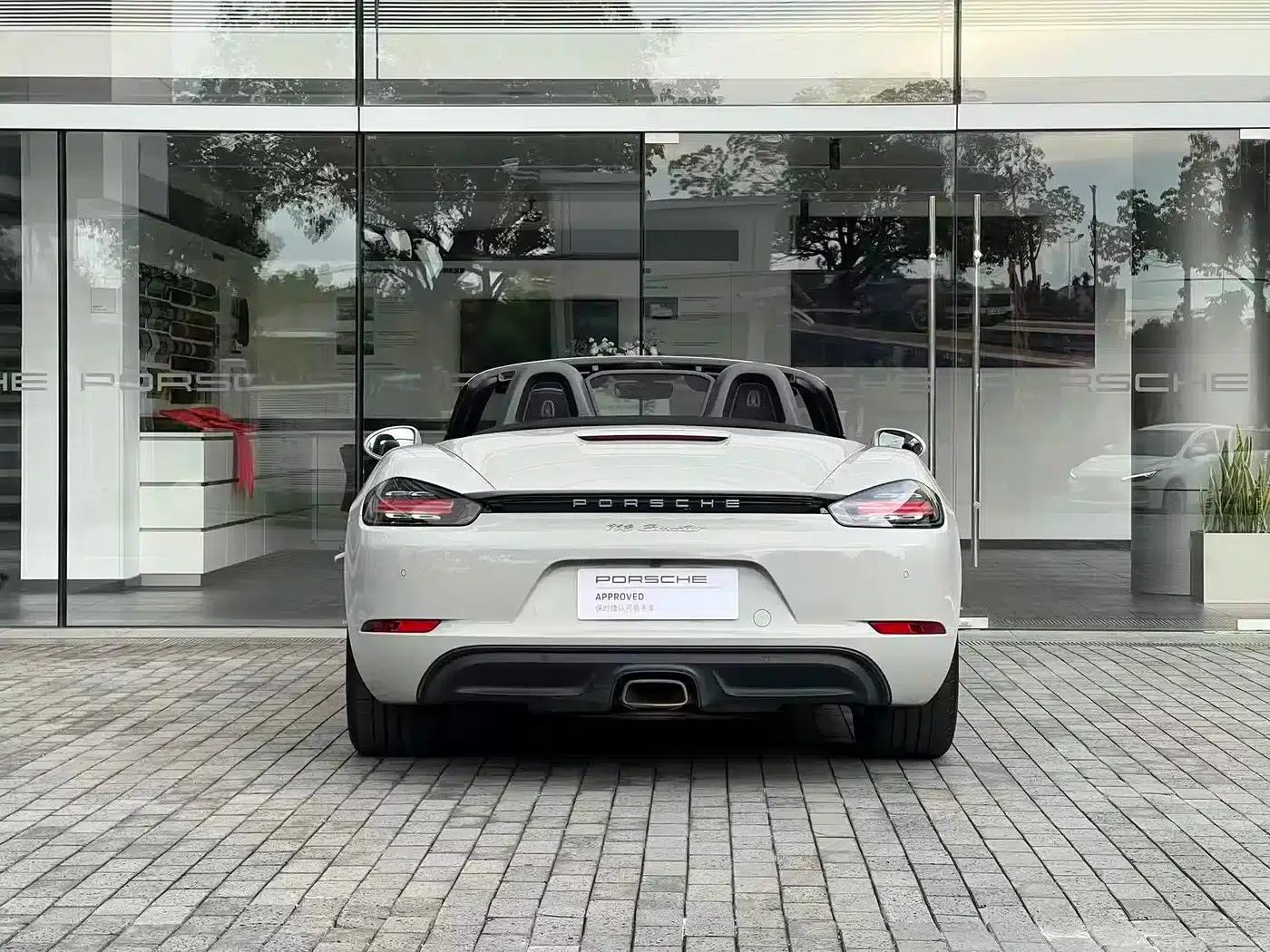 2022 Porsche 718 Boxster 2.0T — миниатюра 4