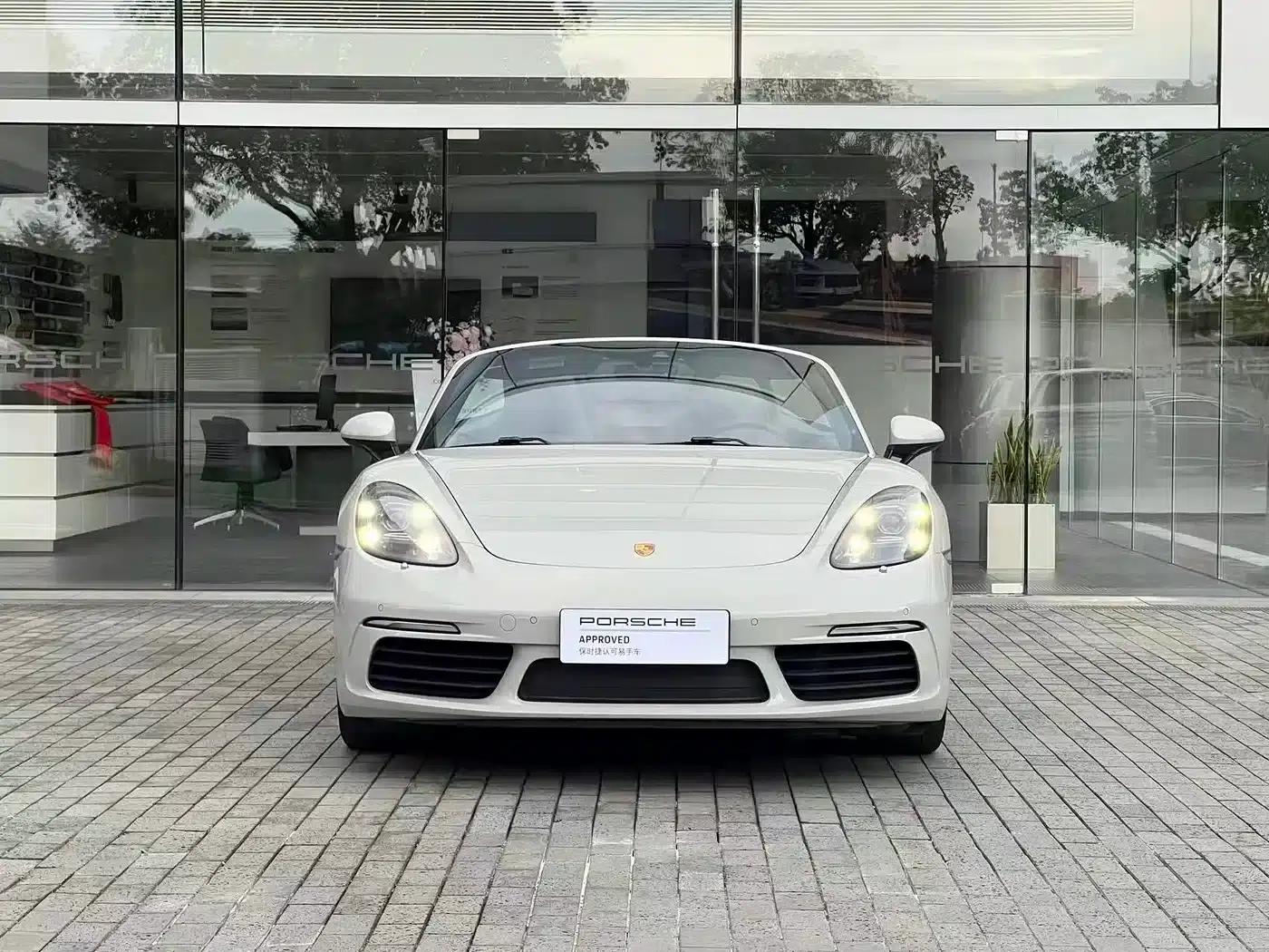 2022 Porsche 718 Boxster 2.0T — миниатюра 5