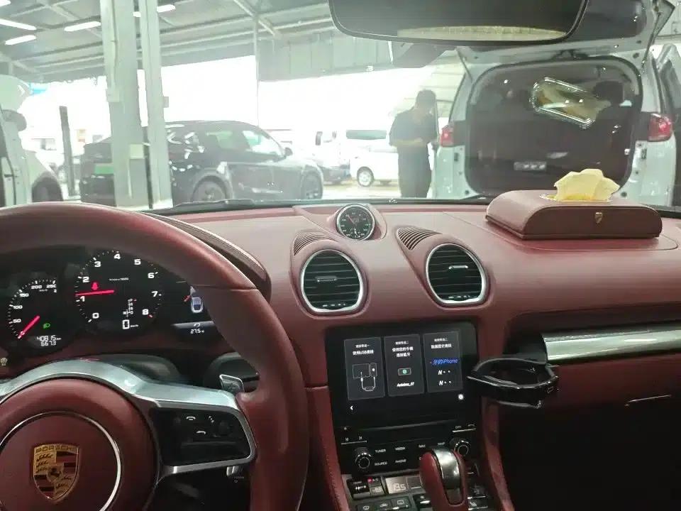 Porsche 718 Cayman 2020 2.0T — миниатюра 7
