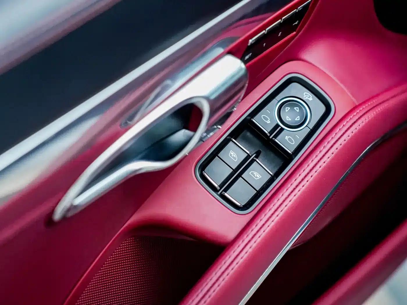 Porsche 718 Cayman 2018 2.0T — миниатюра 13