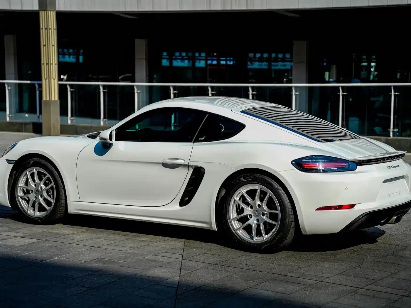 Porsche 718 Cayman 2018 2.0T — миниатюра 17