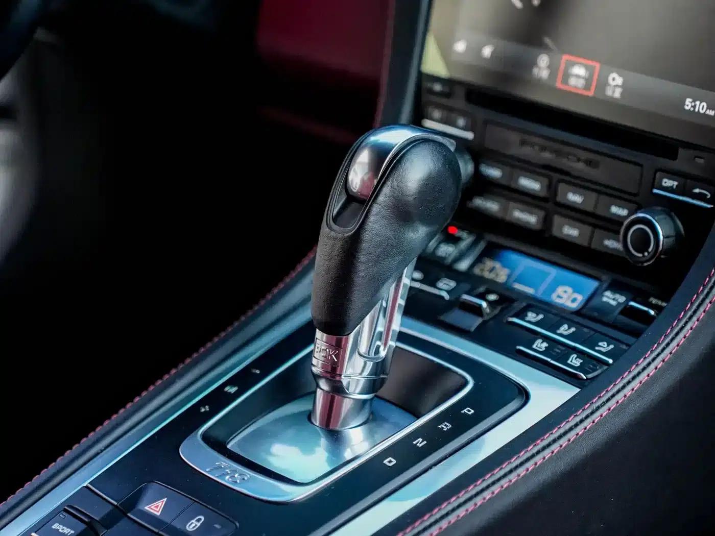 Porsche 718 Cayman 2018 2.0T — миниатюра 5