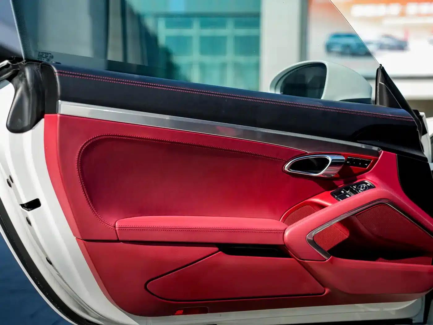 Porsche 718 Cayman 2018 2.0T — миниатюра 7