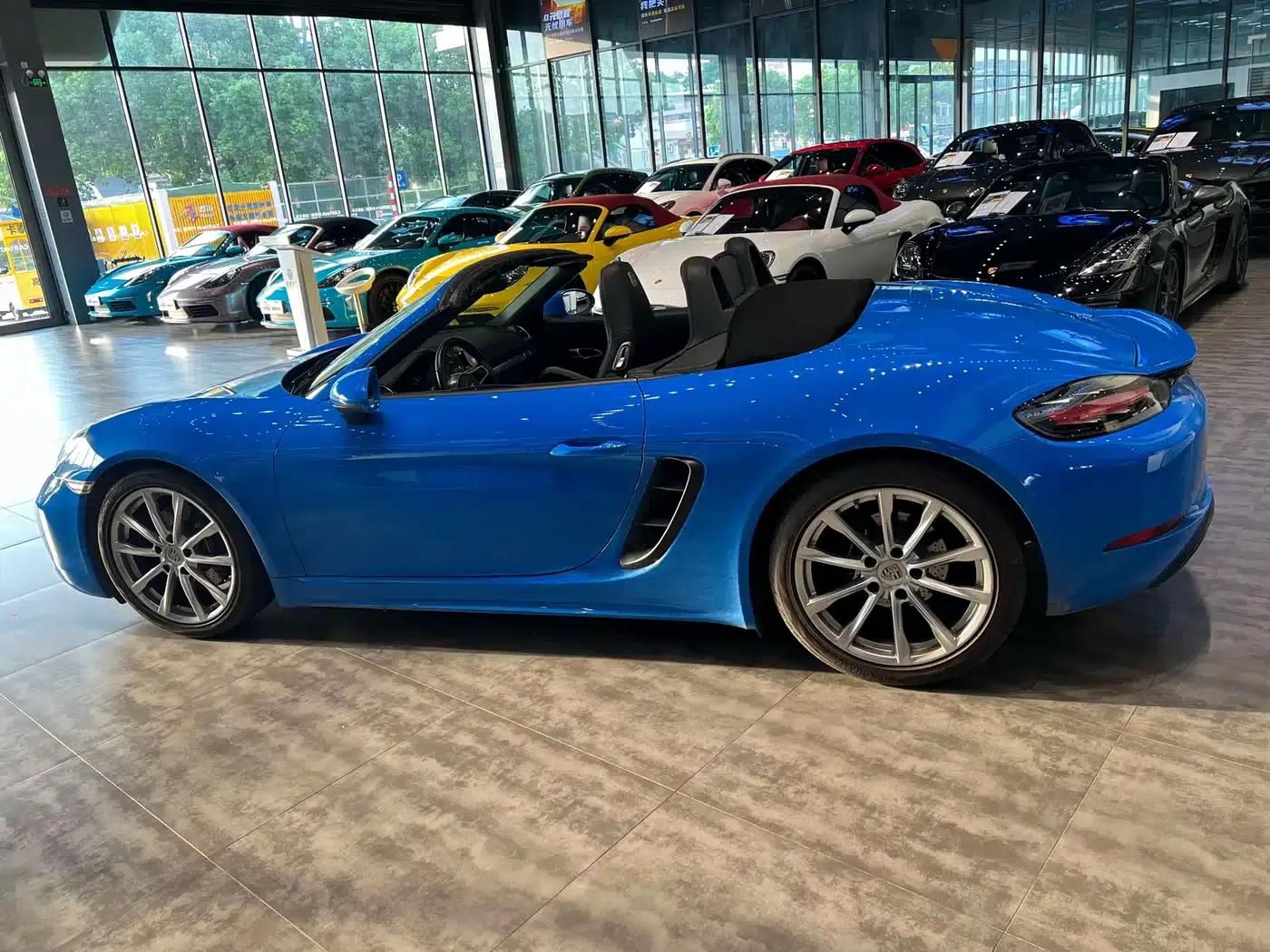 2022 Porsche 718 Boxster 2.0T — миниатюра 4