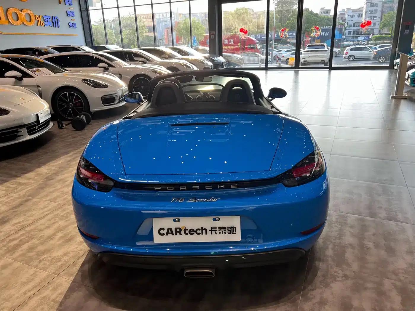 2022 Porsche 718 Boxster 2.0T — миниатюра 8