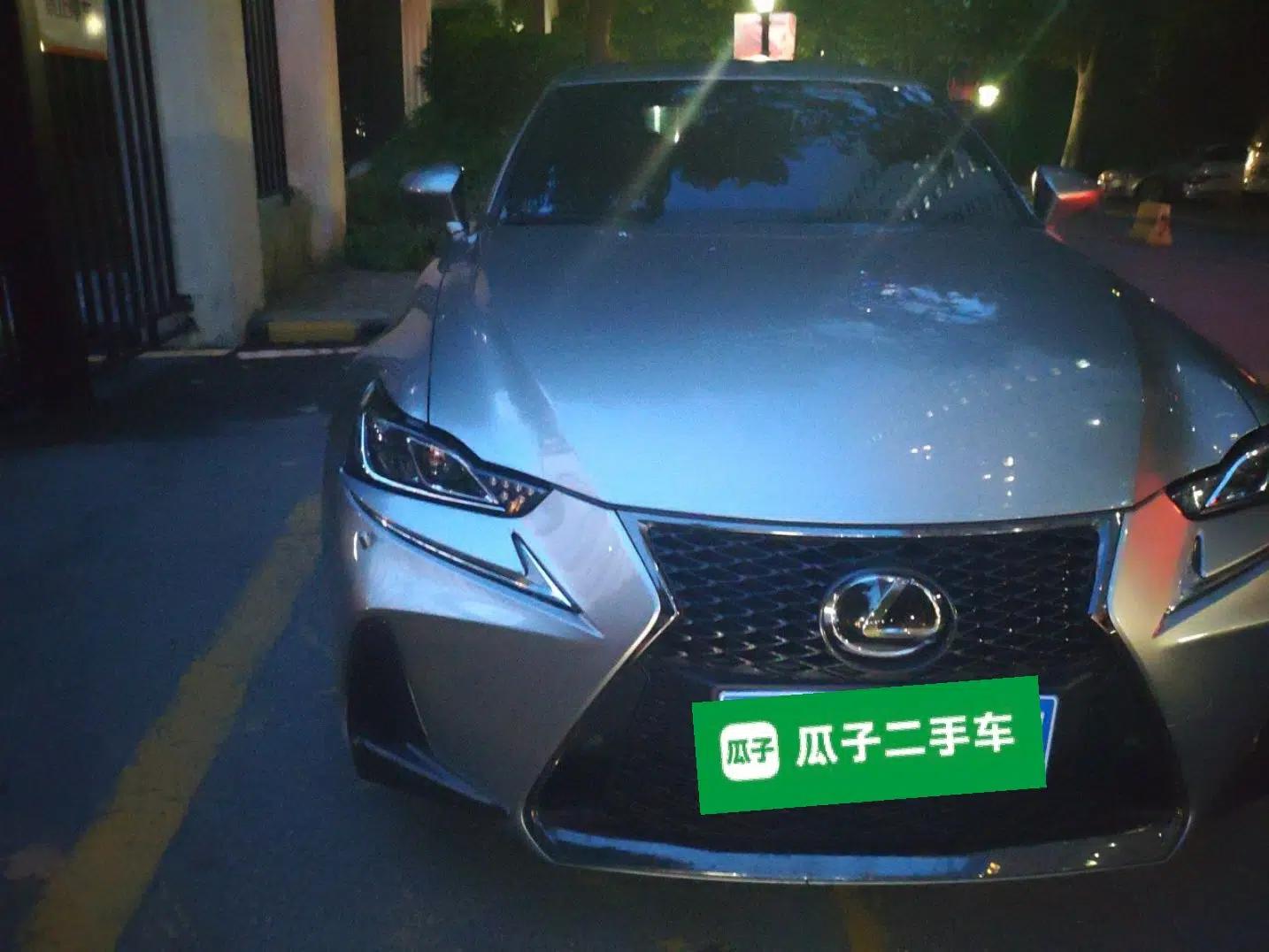 Lexus IS 2017 300 F SPORT Edition — миниатюра 7