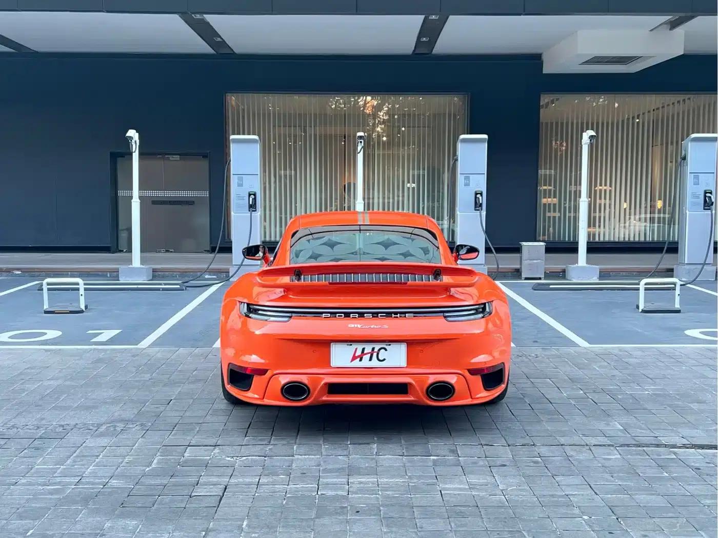 Porsche 911 2021 Turbo S 3.7T Porsche China 20th Anniversary Edition — миниатюра 5