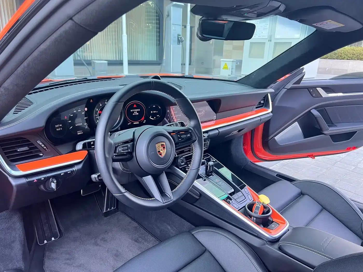 Porsche 911 2021 Turbo S 3.7T Porsche China 20th Anniversary Edition — миниатюра 6