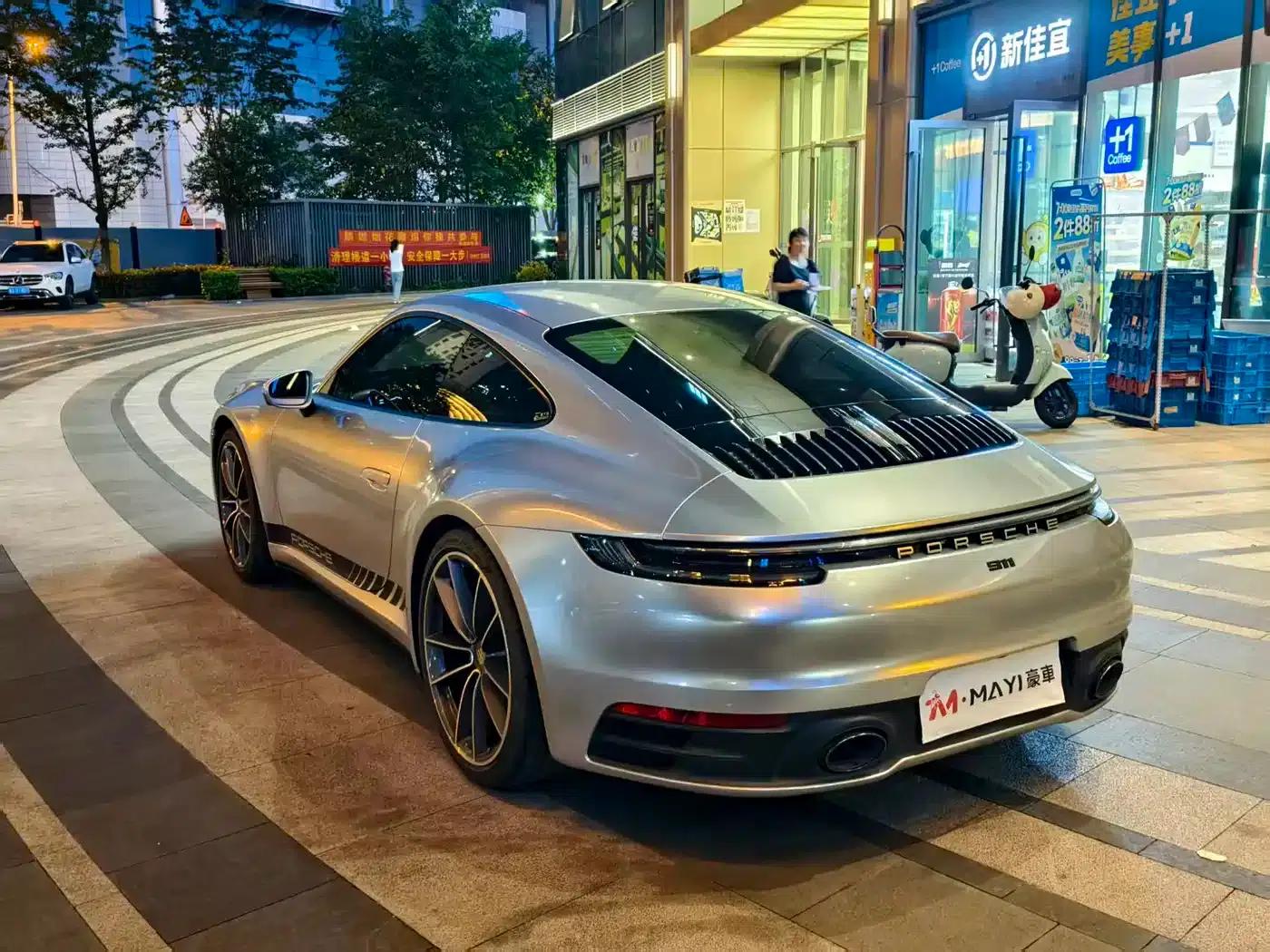 Porsche 911 2020 Carrera 3.0T — миниатюра 4