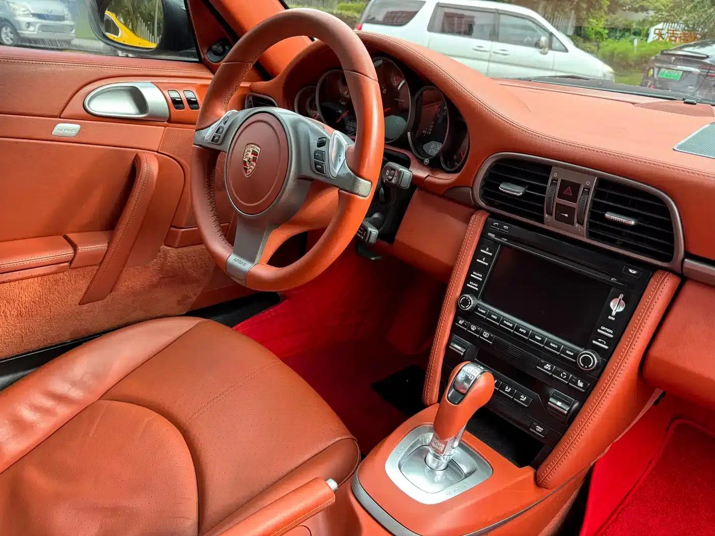 2010 Porsche 911 Carrera 3.6L — миниатюра 10