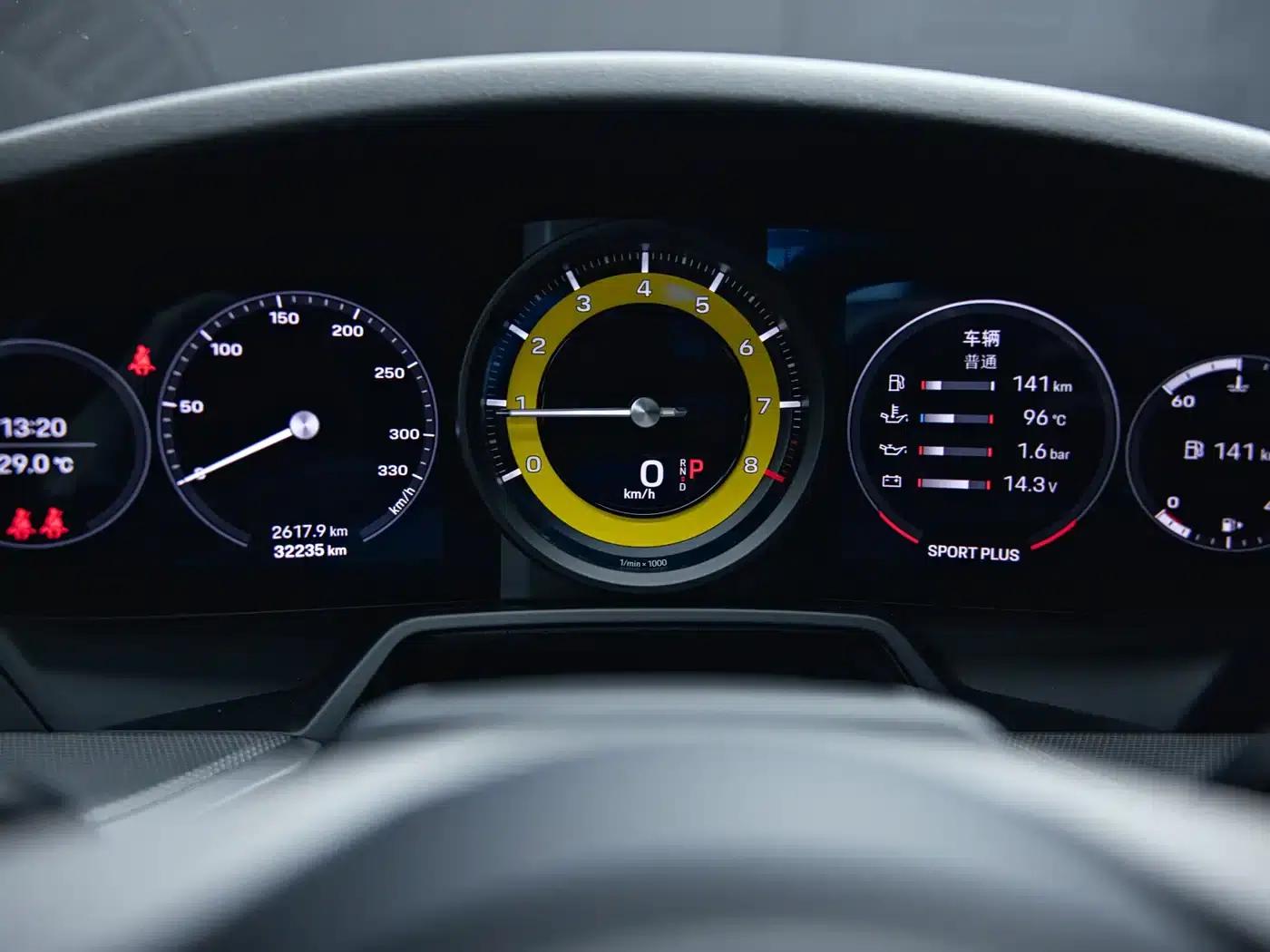 2022 Porsche 911 Carrera 3.0T — миниатюра 24