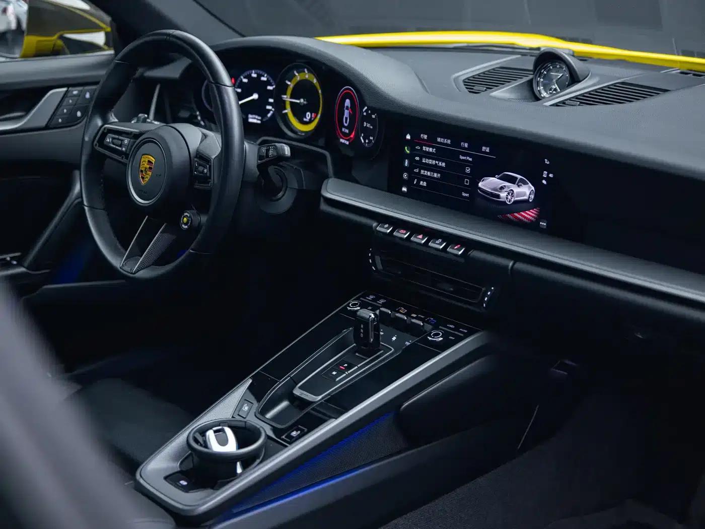 2022 Porsche 911 Carrera 3.0T — миниатюра 25