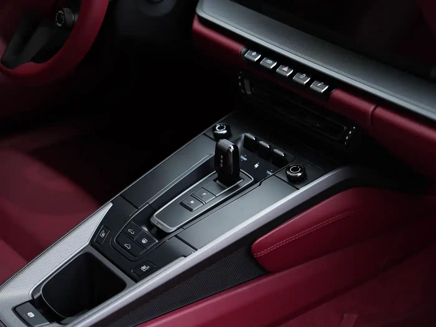 Porsche 911 2020 Carrera 3.0T — миниатюра 15