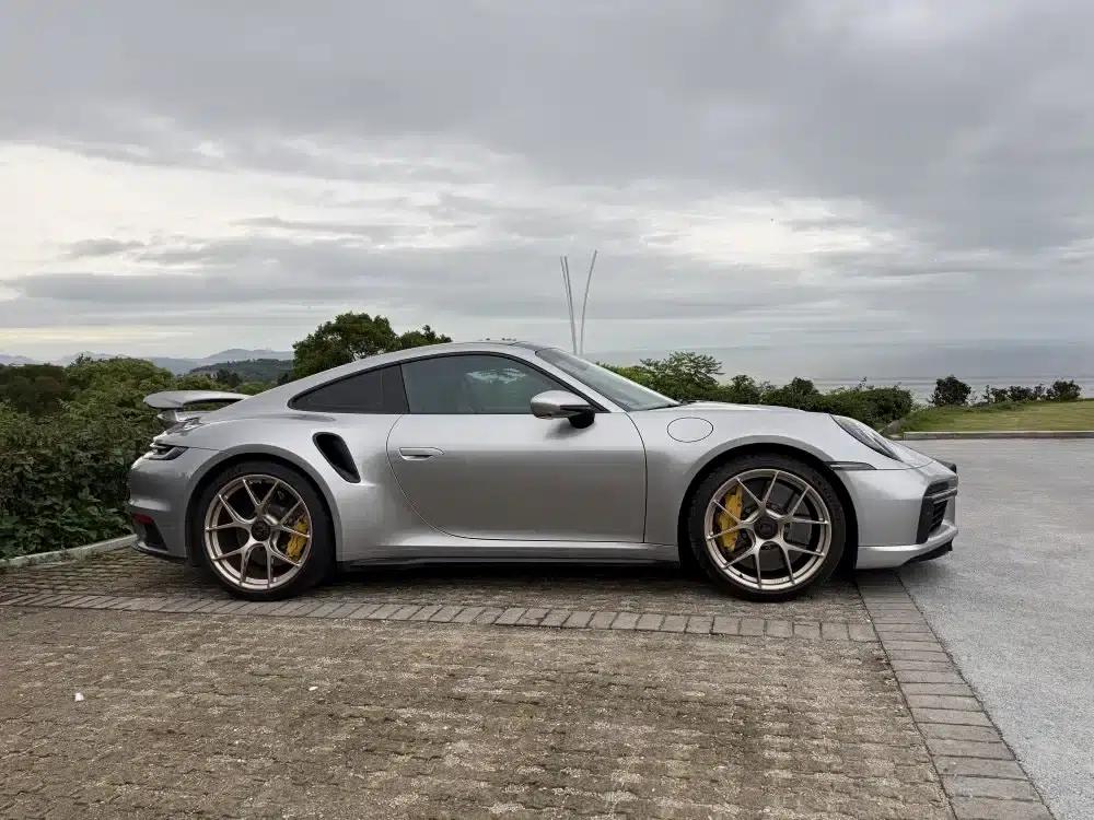 2022 Porsche 911 Turbo S 3.7T — миниатюра 12