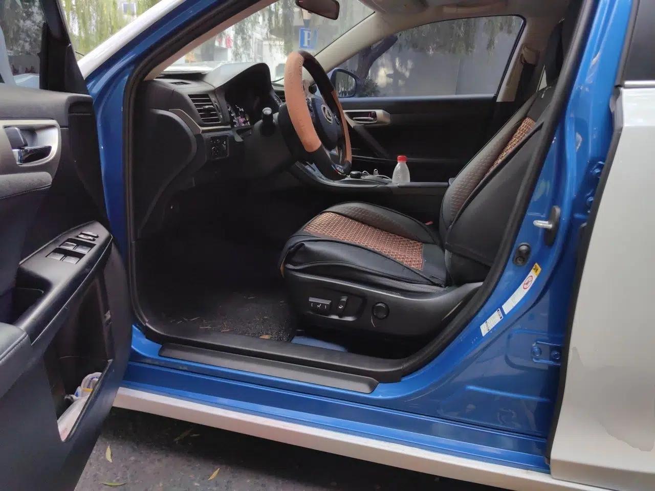 Lexus CT 2014 CT200h Comfort Edition Two-Tone — миниатюра 16