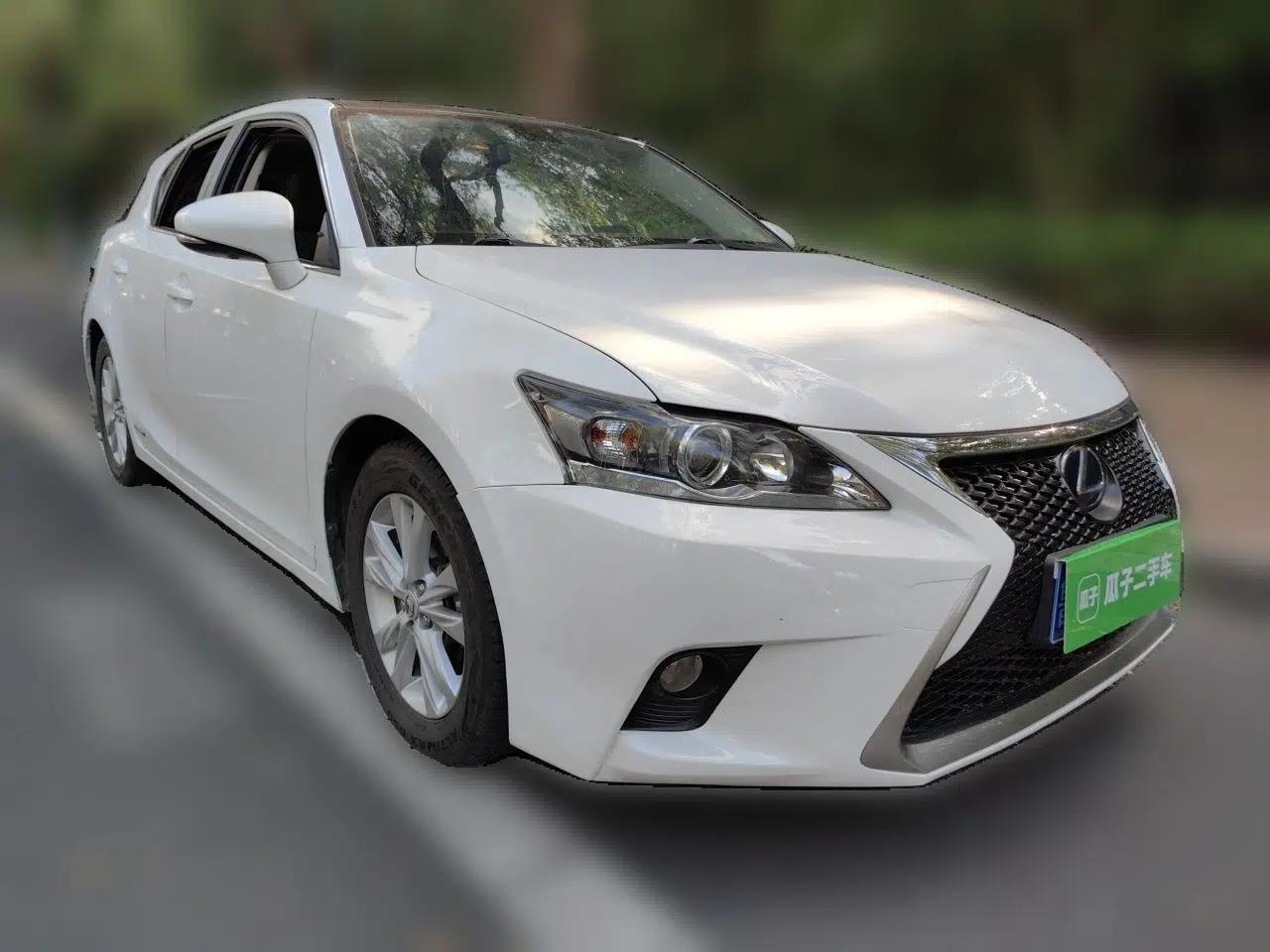 Lexus CT 2014 CT200h Comfort Edition Two-Tone — миниатюра 3