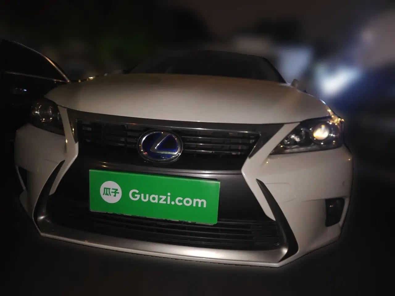 Lexus CT 2014 CT200h Comfort Edition Two-Tone — миниатюра 2
