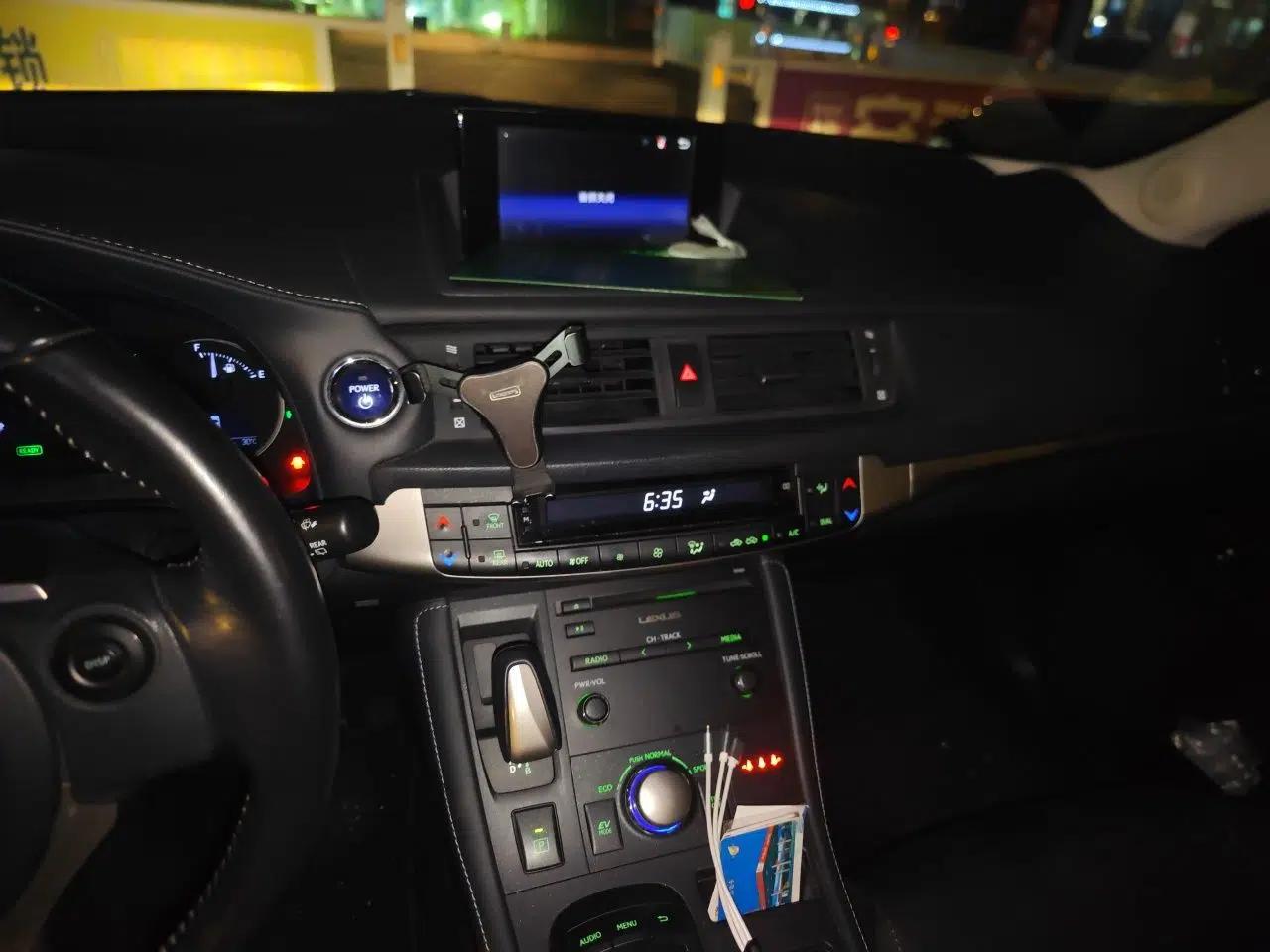Lexus CT 2014 CT200h Comfort Edition Two-Tone — миниатюра 13