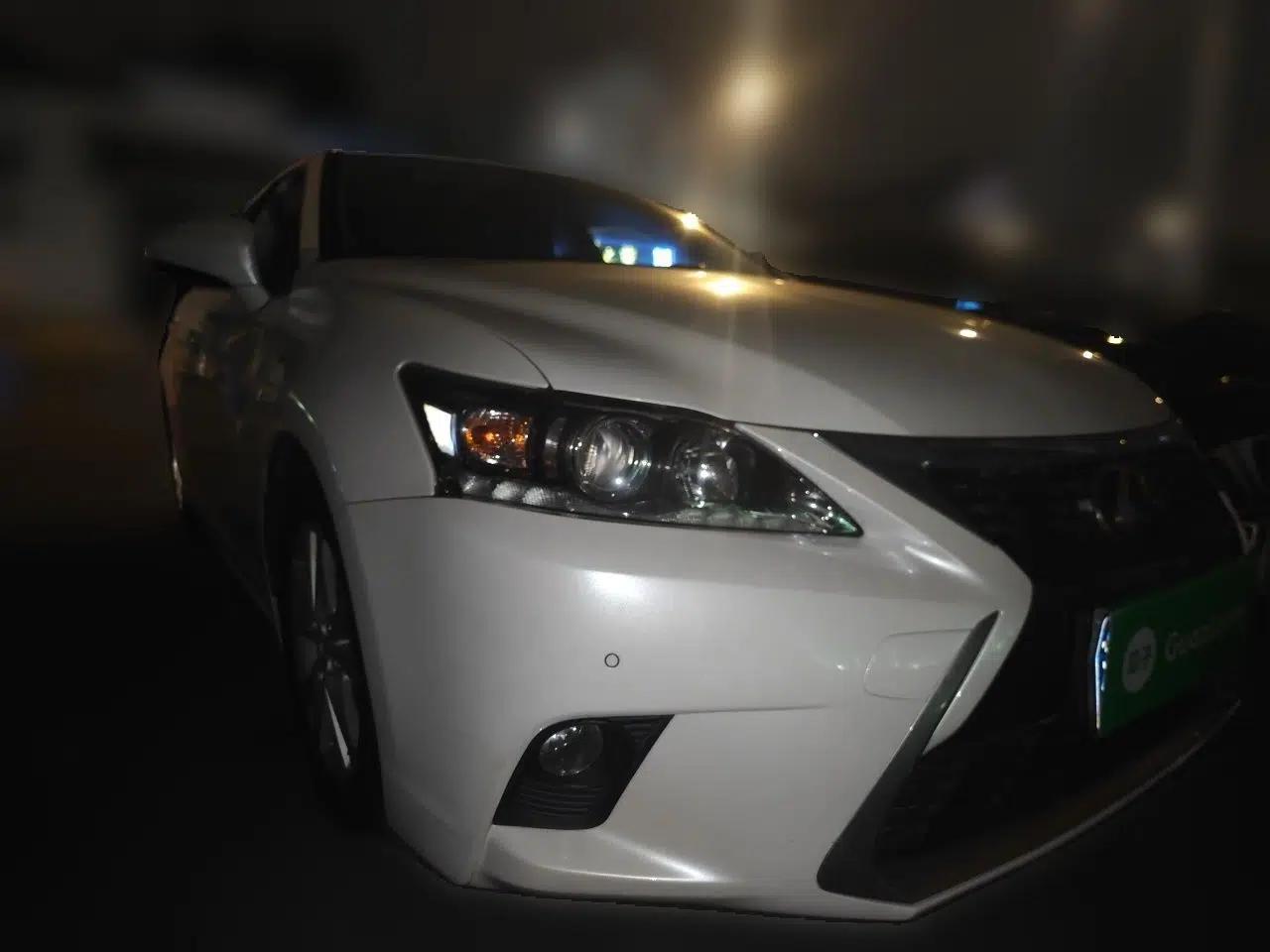 Lexus CT 2014 CT200h Comfort Edition Two-Tone — миниатюра 3