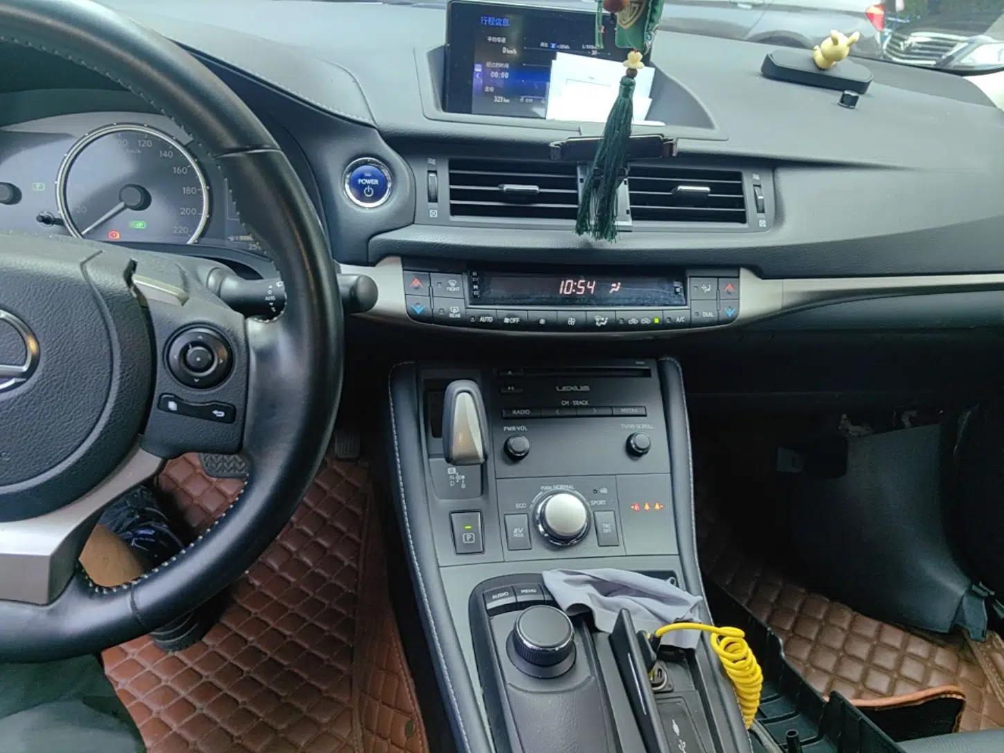 Lexus CT 2020 CT200h Comfort Edition Monochrome — миниатюра 13