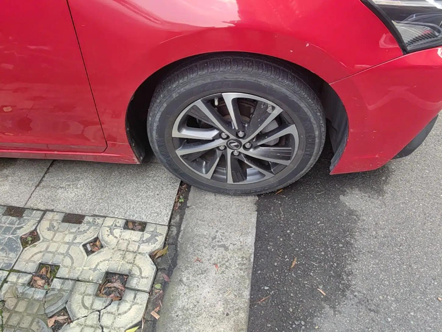 Lexus CT 2020 CT200h Comfort Edition Monochrome — миниатюра 8