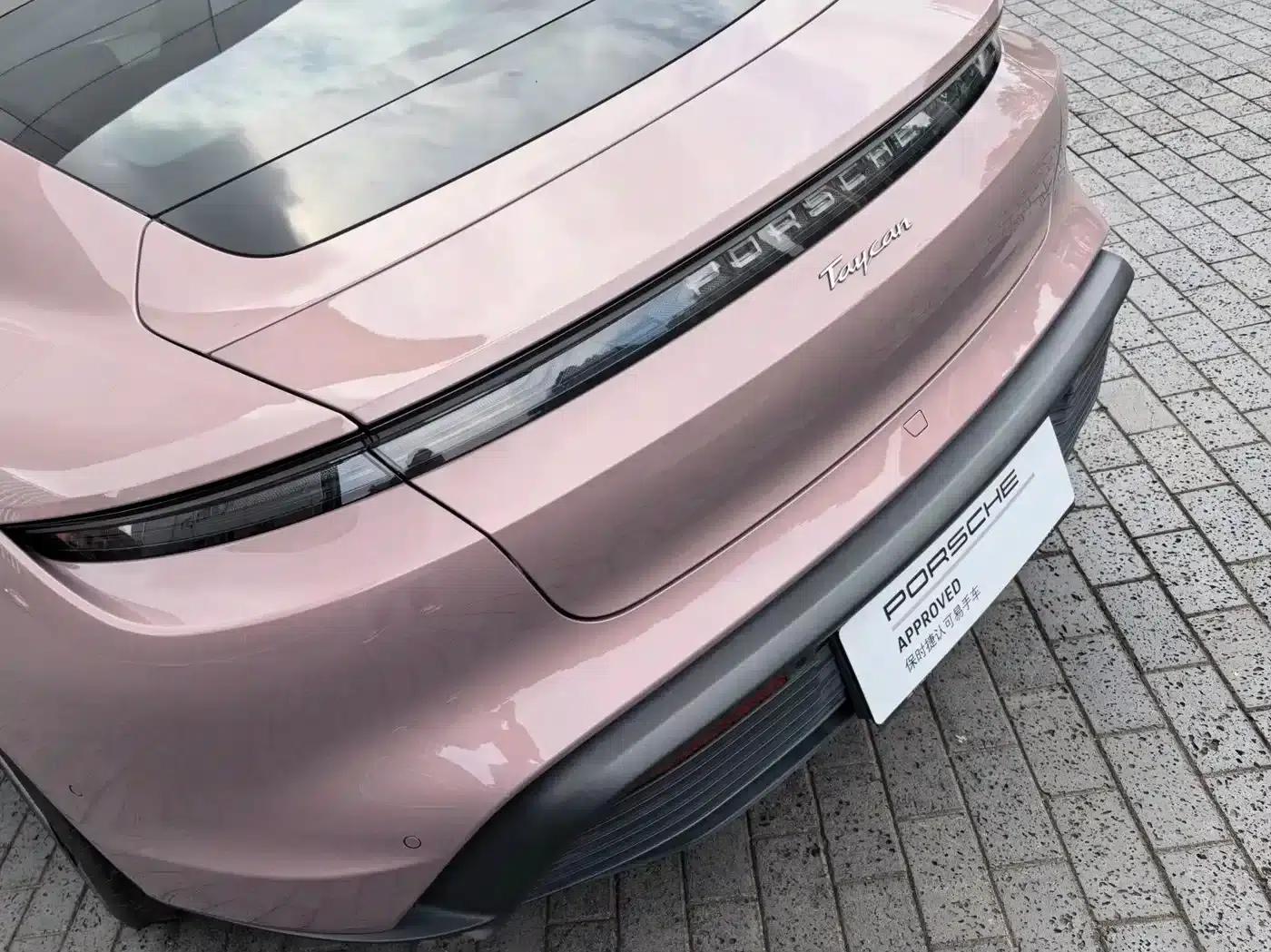 2025 Taycan — миниатюра 19