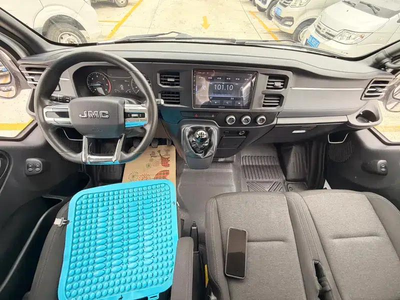 Fushun 2022 2.0T Diesel Multi-purpose Passenger Vehicle, Medium Wheelbase, High Roof, 6-7 Seats, JX4D20A6H — миниатюра 13
