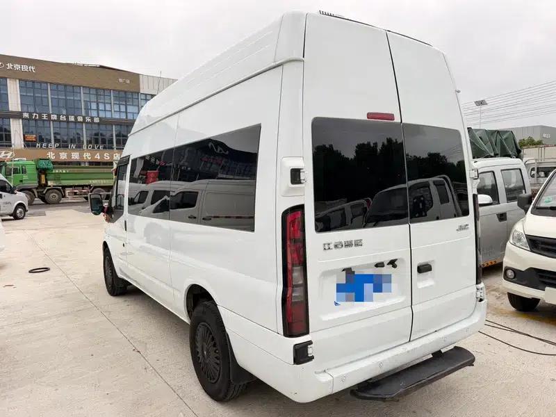 Fushun 2022 2.0T Diesel Multi-purpose Passenger Vehicle, Medium Wheelbase, High Roof, 6-7 Seats, JX4D20A6H — миниатюра 4