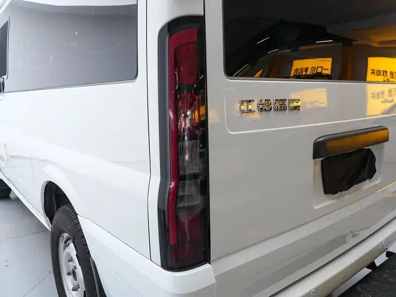 Fushun 2022 2.0T Diesel Multi-purpose Passenger Vehicle, Short Wheelbase, Low Roof, 6 Seats, JX4D20A6H — миниатюра 11
