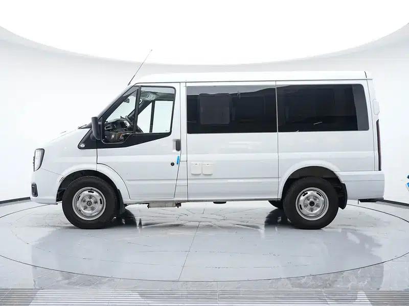 Fushun 2022 2.0T Diesel Multi-purpose Passenger Vehicle, Short Wheelbase, Low Roof, 6 Seats, JX4D20A6H — миниатюра 4