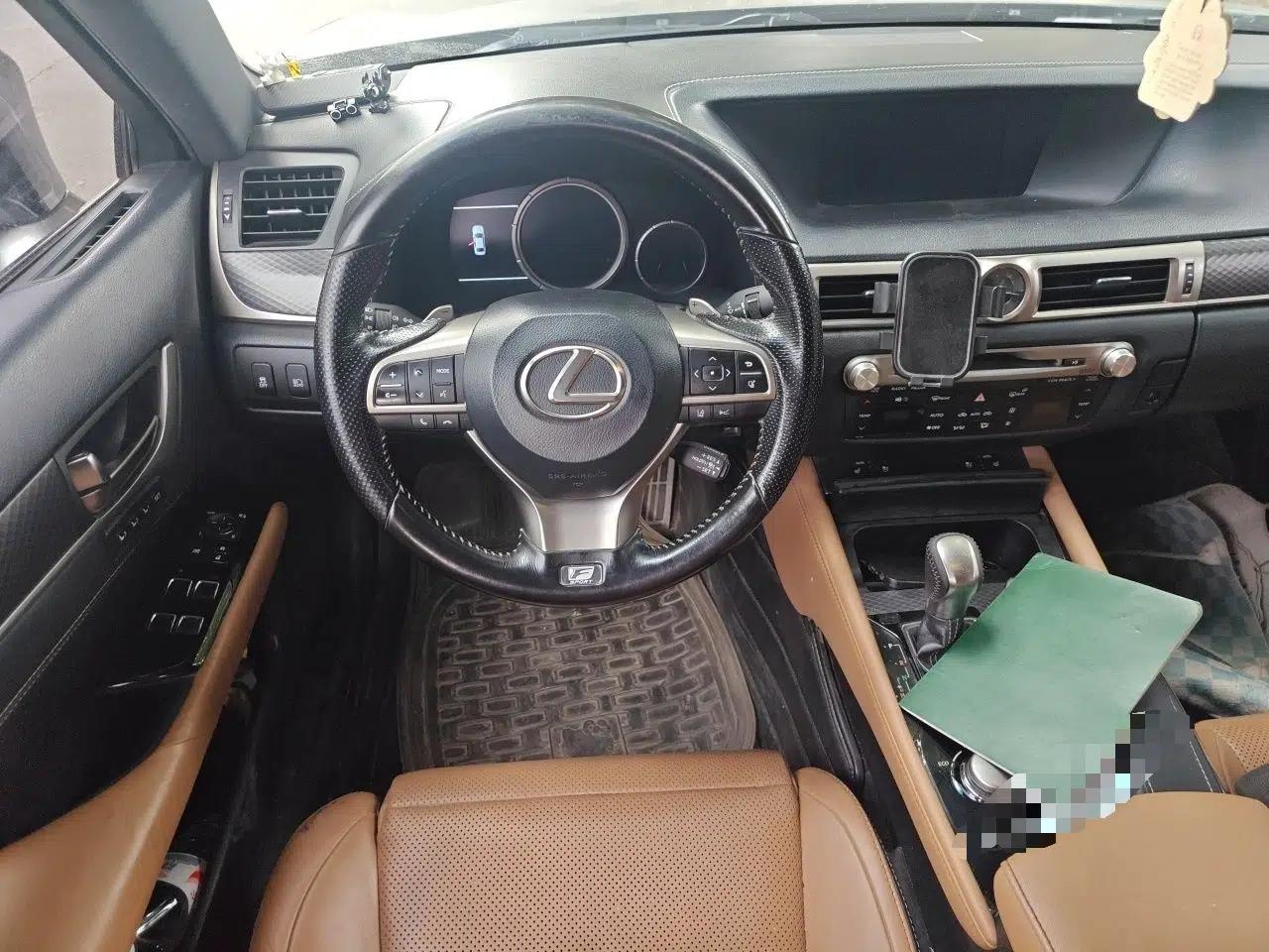 Lexus GS 2016 200t F SPORT — миниатюра 10
