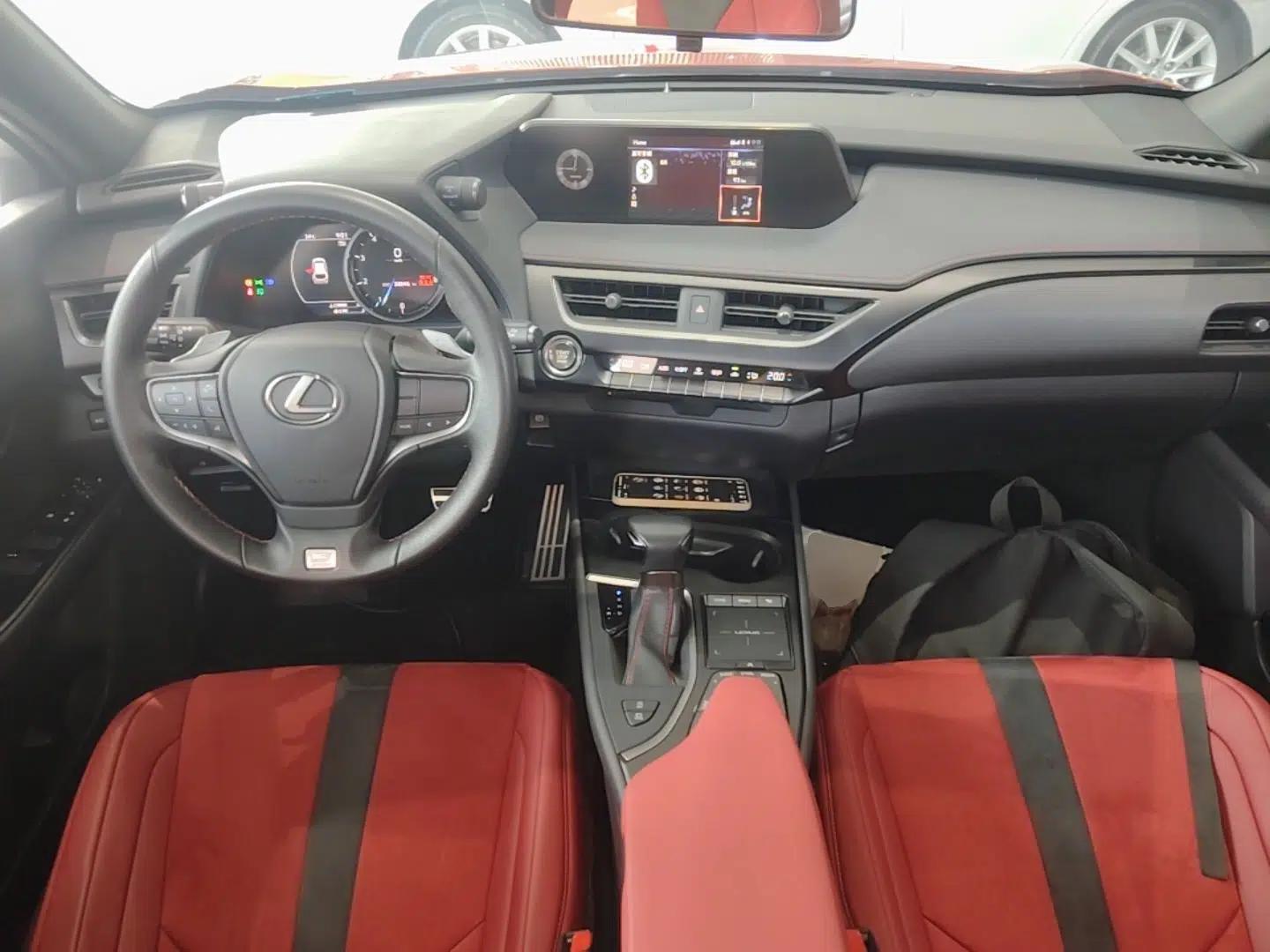 Lexus UX 2020 200 F SPORT Version — миниатюра 17