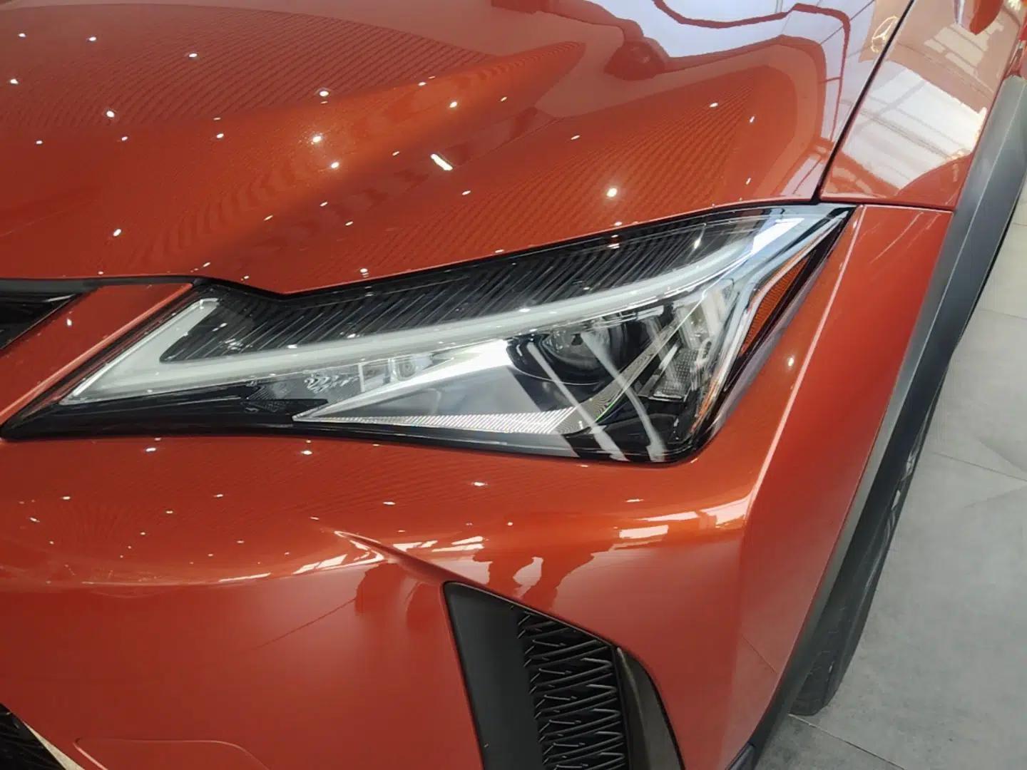 Lexus UX 2020 200 F SPORT Version — миниатюра 8