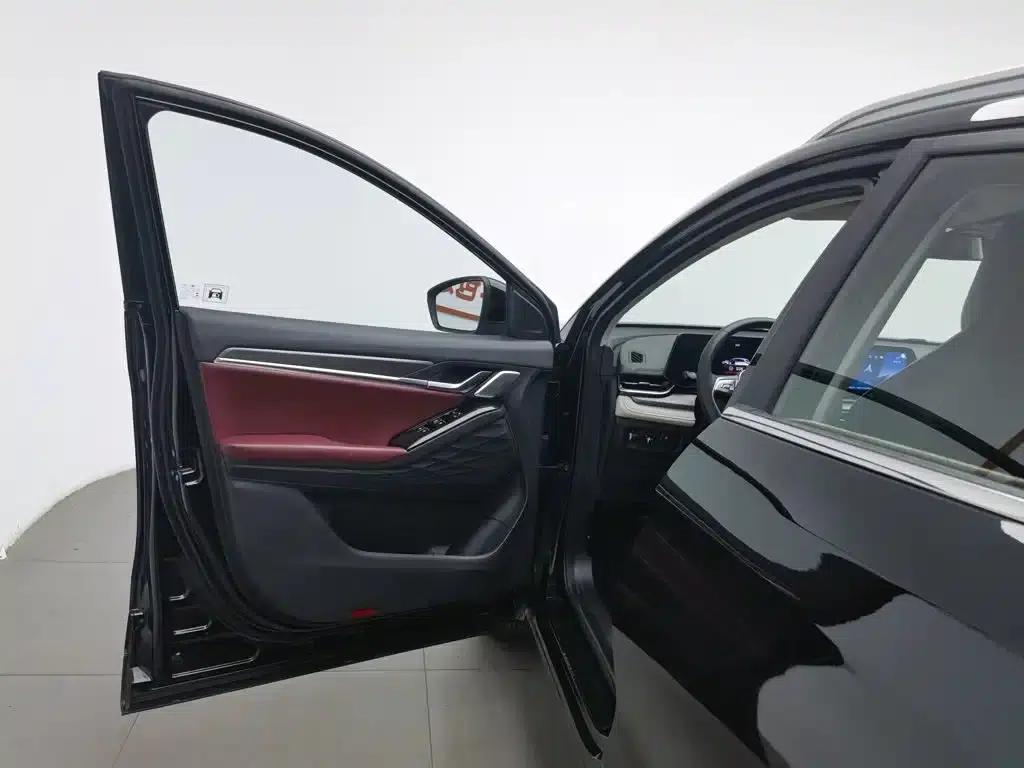 Sihao QX 2021 300T DCT Luxury Intelligent Connected Edition — миниатюра 8