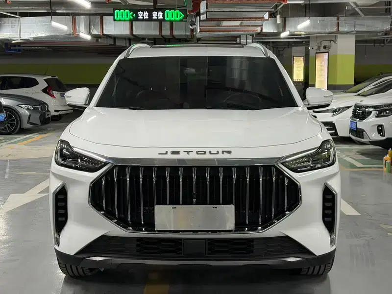 Jetour X70 PLUS 2023 1.5T DCT Warrior PLUS 7-seater — миниатюра 2