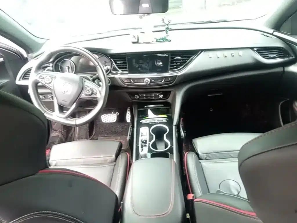 Buick Regal 2020 GS 28T Elite — миниатюра 10